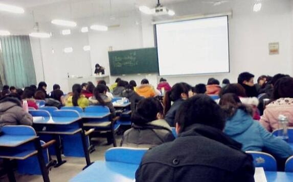 【要闻】正能量班主任：霍州市第一中学高三班主任王景伟