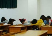 【要闻】高一学生获新闻学奥赛金牌保送北大 小学自制游戏